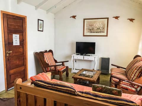 Top Airbnb: Charming central house for 5 people in San Martín De Los Andes