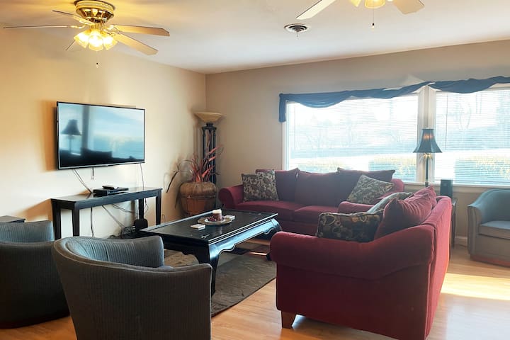 Nautical Vacation Rentals managed Airbnb listing 3