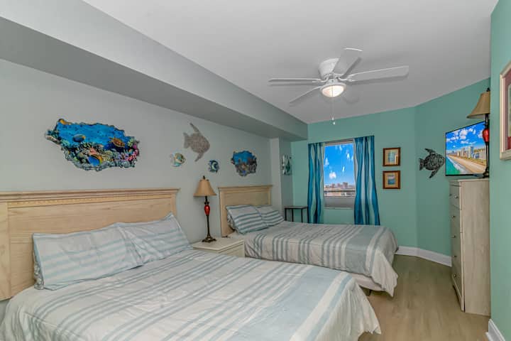 ¡Dormitorio2 con acceso directo al segundo baño! ¡Y puestas de sol!