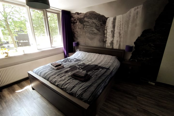 საძინებელი 1