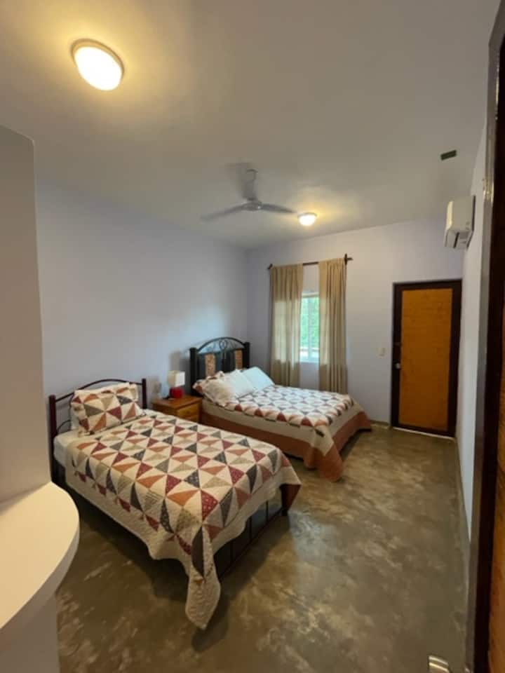 غرفة النوم 2