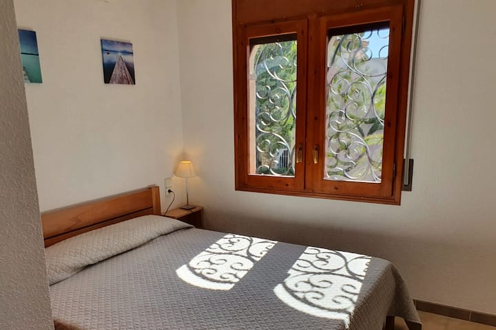 Bekijk kamer 1ste verdieping tweepersoonsbed