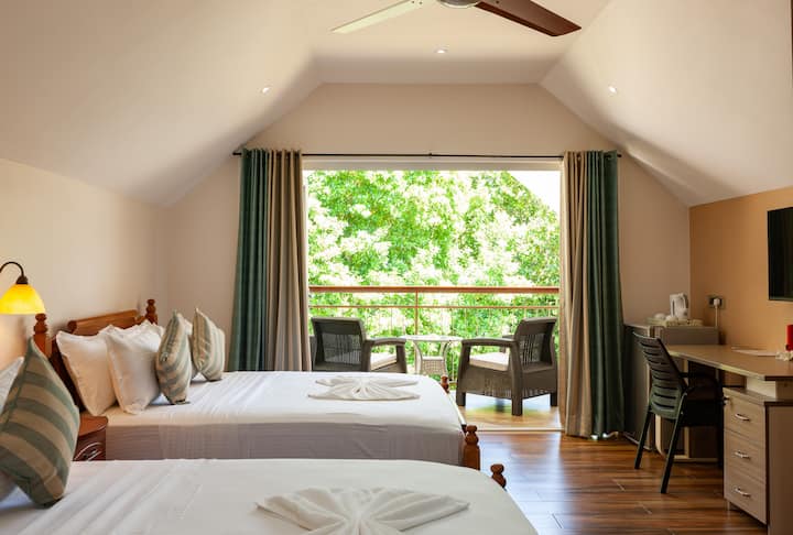 Dormitorio principal del piso superior 