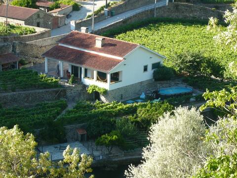 Portugal-Douro - Pinhão - Cottage "Casa do Riacho"