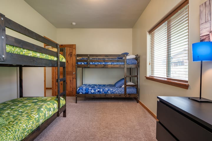 Camas dobles para dormir 4.