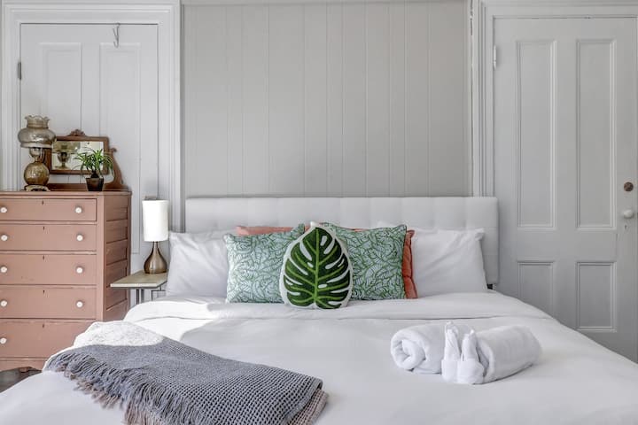 საძინებელი 1