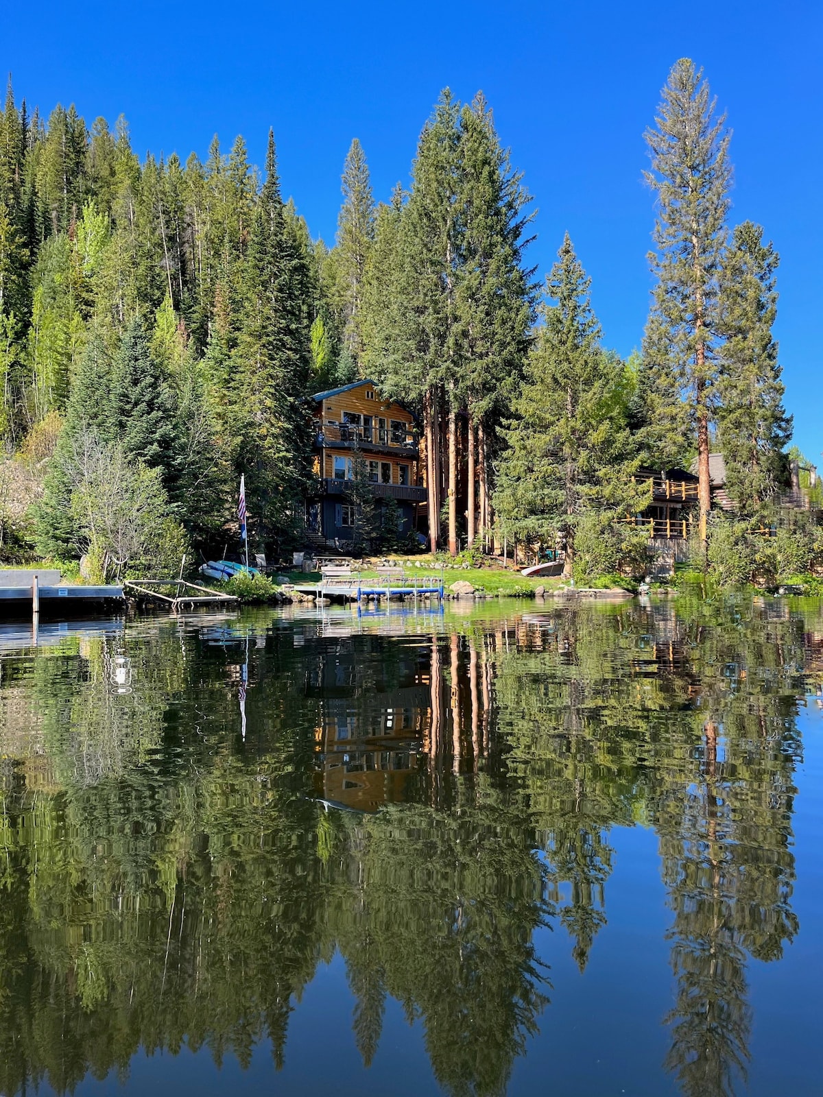 Quintessential Lake House Spectacular Views Cabins For Rent In Grand   E205bcef 274d 474e B148 D5d9ec138eb9 