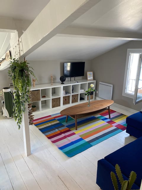 Top Airbnb: Beach vacation, Pleasant 2-room ocean view (2/4 people) à Anglet