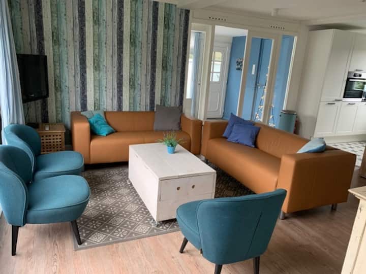 Sfeervol Huisje Aan Zee Met Heerlijke Tuin - Den Helder