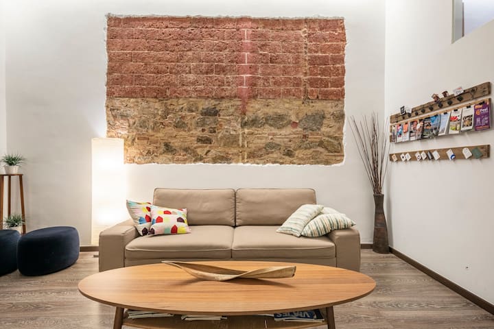 GREAT LOCATION IN GRACIA