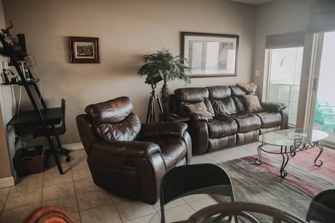 Top performing Airbnb: Cozy Pcola Bch TH on Little Sabine Bay in Gulf Breeze