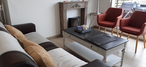 Successful Airbnb property: LUXURY APARTMENT WITH TERRACE FACING THE SEA in Plomodiern