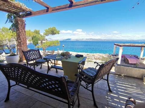 Traditional Mediterranean getaway- Io