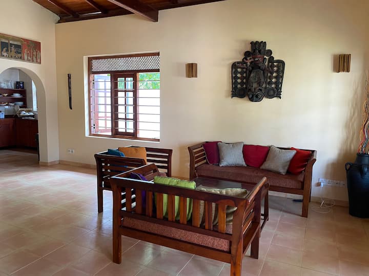 Villa 948 Beach Front With Pool - Hikkaduwa