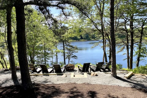 Peaceful Lakeside Escape w/Hot Tub • Fire Pit