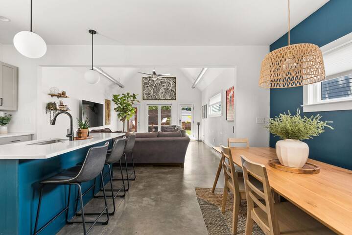 New Pool! Family-Friendly House close to Downtown! gallery image 3