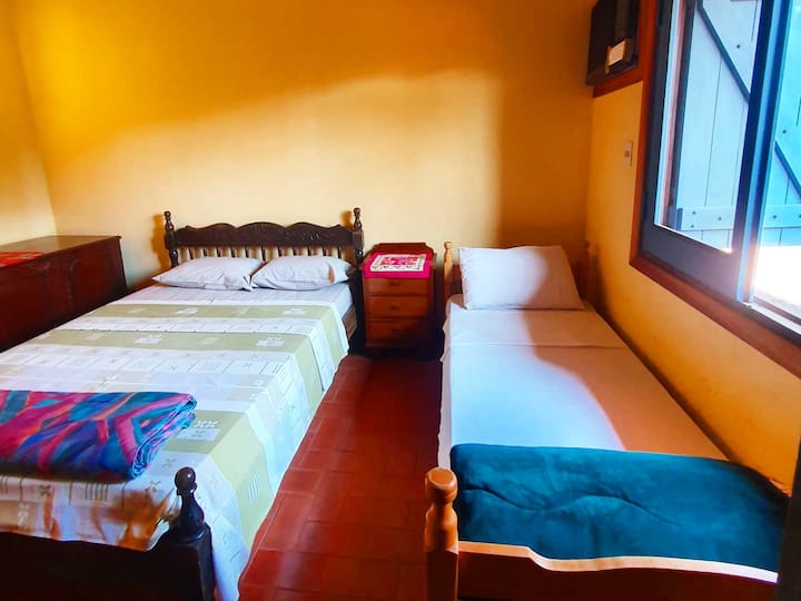 Საძინებელი 02

ორადგილიანი საწოლი
1 ერთადგილიანი