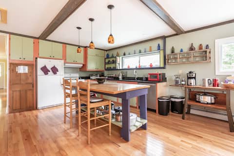 Farm-to-Table Retreat on Panther Creek