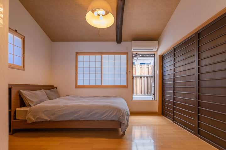 Kyotofish·Nijojo*Gardenview Bath*100Yr Machiya