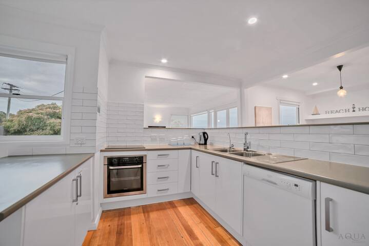 Panoramic Views on Walter gallery image 5