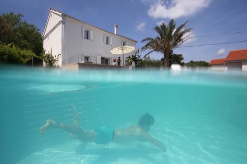 HOLIDAY HOME  DUGI OTOK  pool dalmatian island