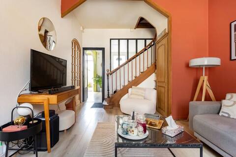 Townhouse (Cognac center).