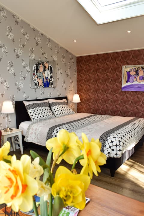 Top Airbnb: “'t Sandhuys” studio for 2 near the Egmond dunes in Bergen (Nh.)