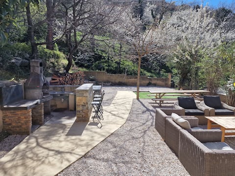 Group offer 9 bedrooms -> 16 people