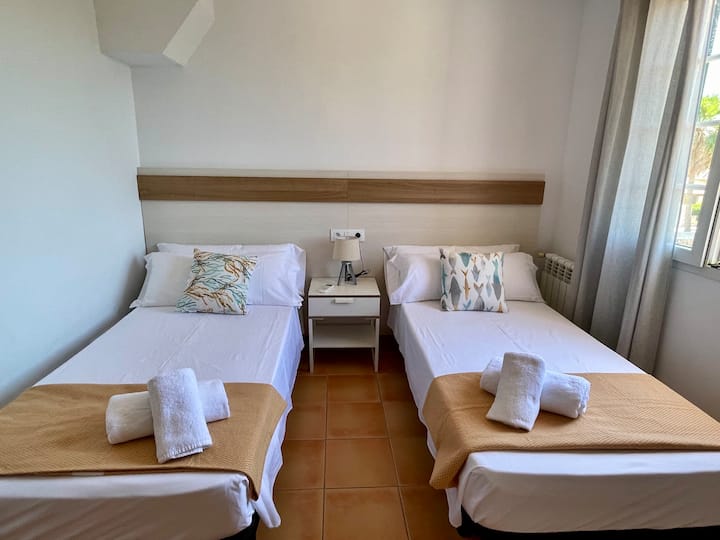 Dormitorio 4/ غرفة النوم 4