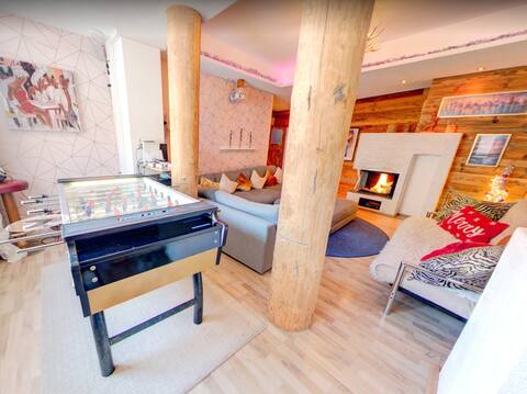 Spacious, fun, cozy. Luxury for friends & family.