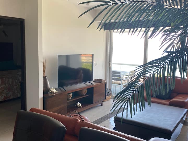 3br Beachfront Condo W/ 7th Floor Ocean Views - Nuevo Vallarta