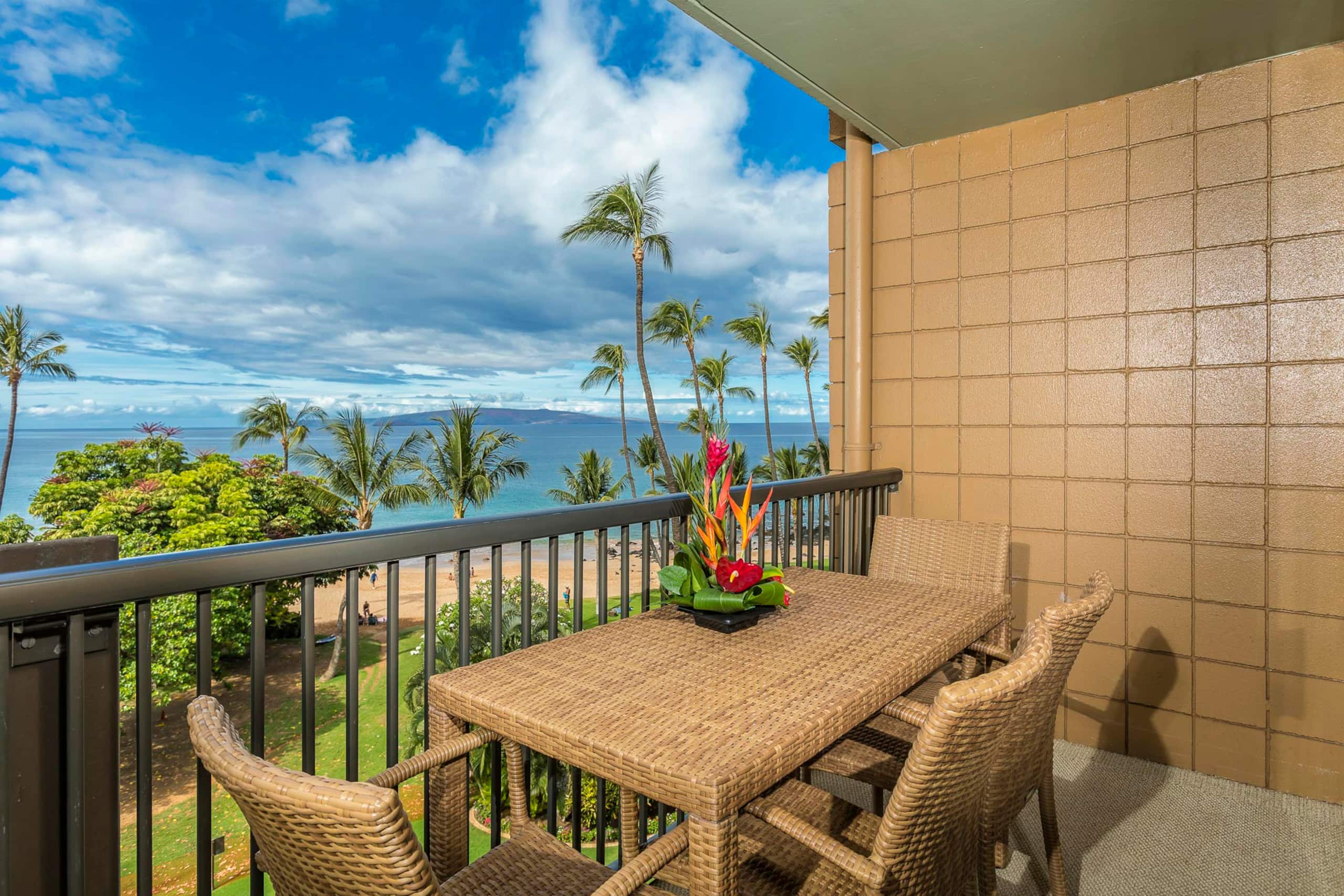Condo in Kihei · ★4.91 · 2 bedrooms · 3 beds · 2 baths - Image 3