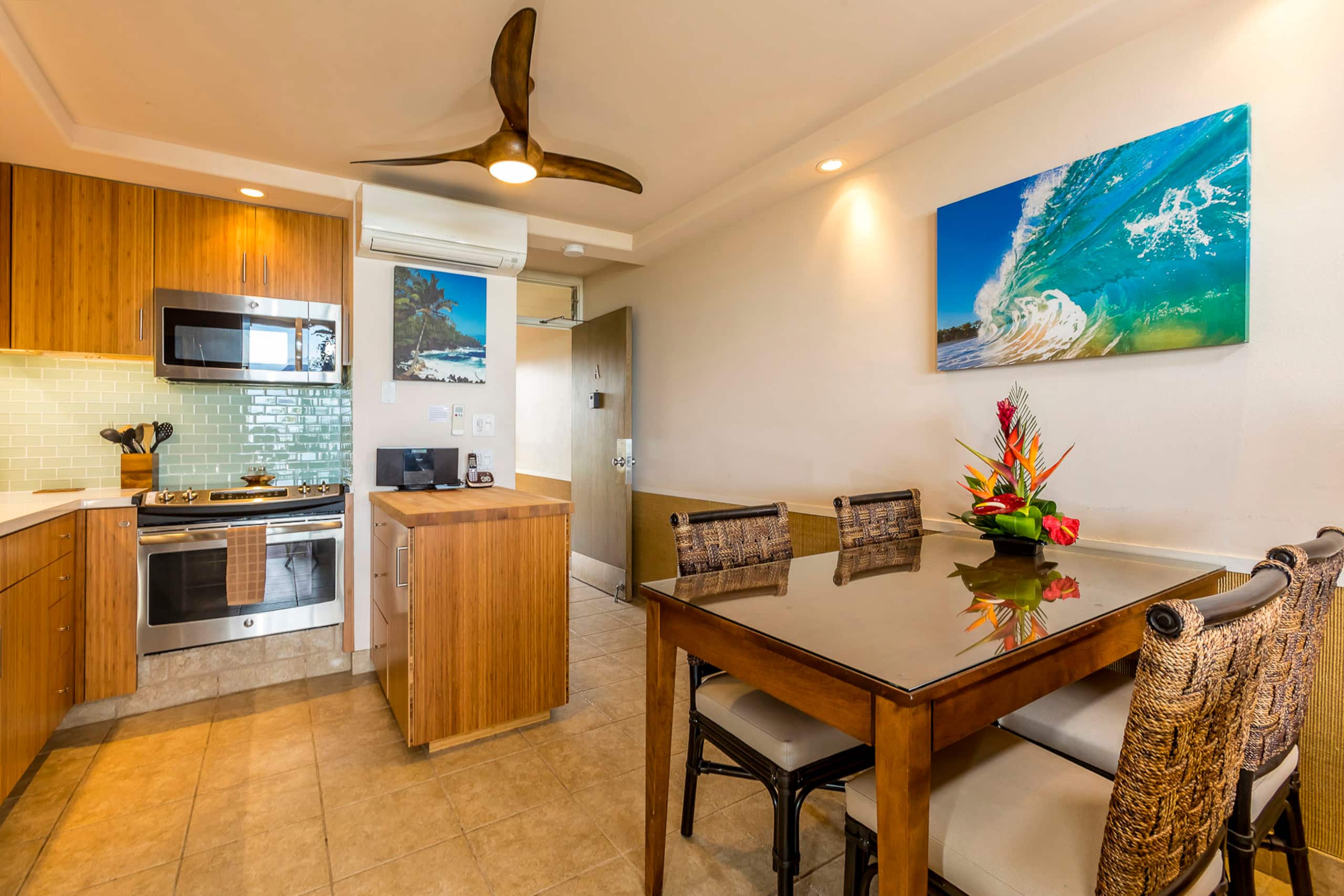 Condo in Kihei · ★4.91 · 2 bedrooms · 3 beds · 2 baths - Image 15