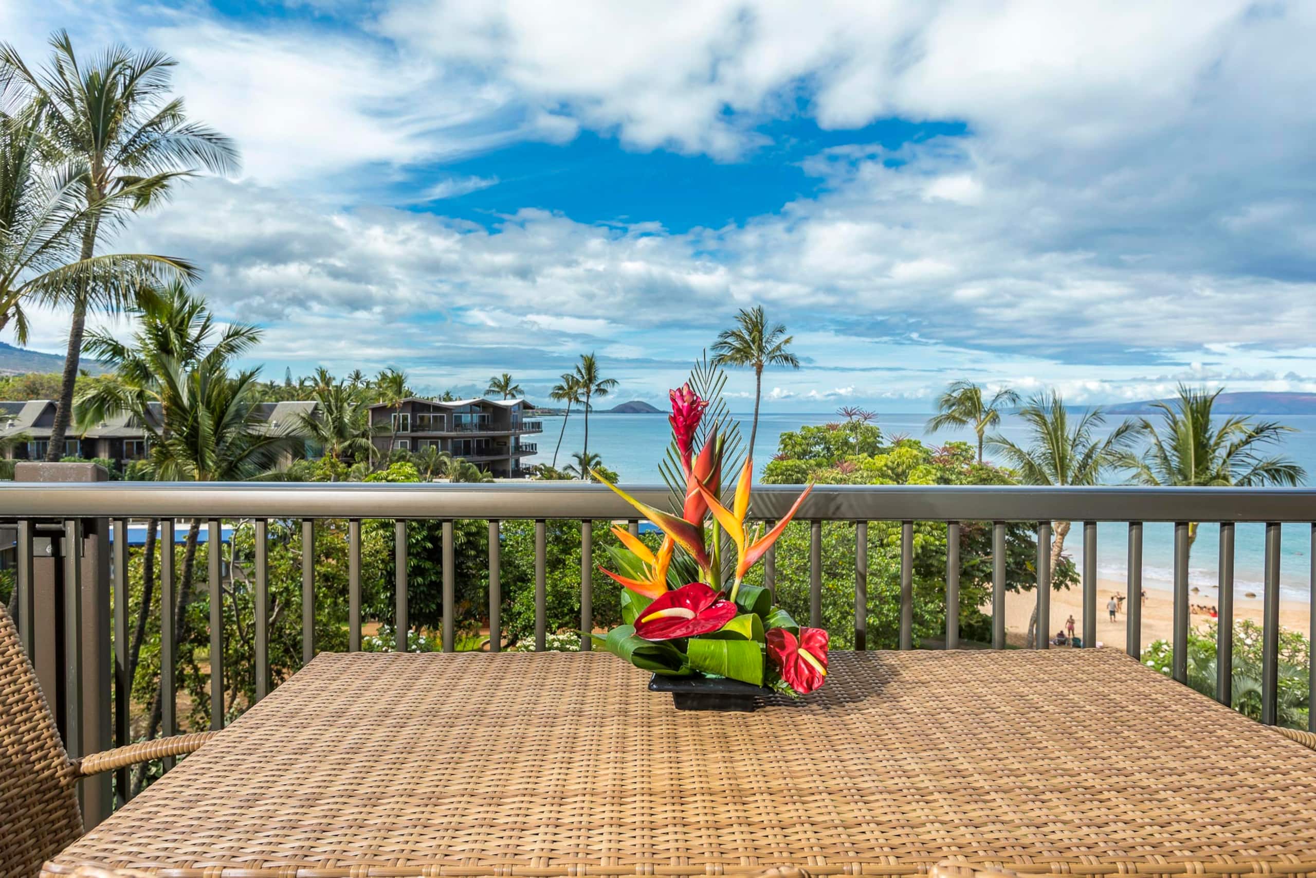 Condo in Kihei · ★4.91 · 2 bedrooms · 3 beds · 2 baths - Image 2