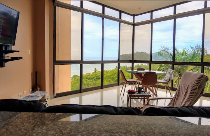 ...כשנכנסים ליחידה, הנופים המוארים מוזמנים הביתה!