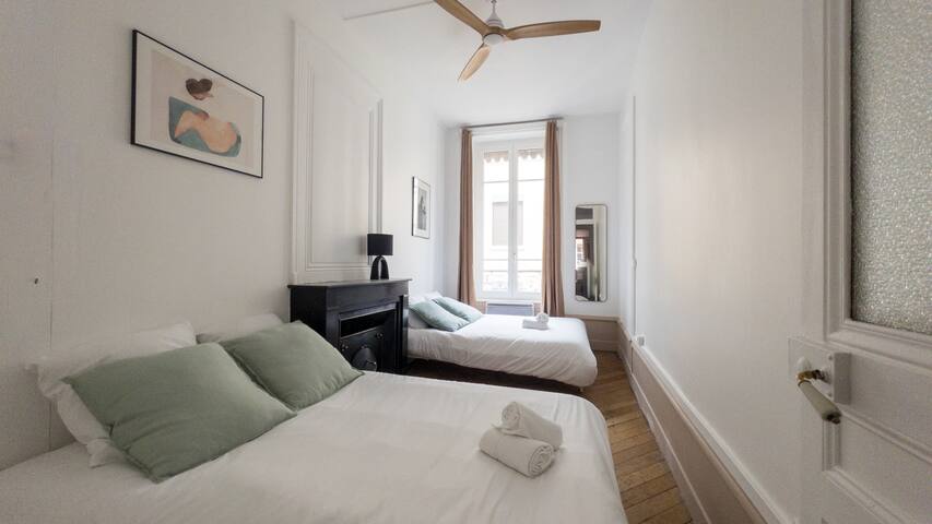 NOCNOC Le Babel – Super property in hyper centre gallery image 4