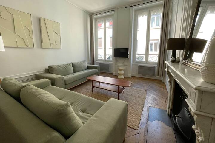 NOCNOC Le Babel – Super property in hyper centre gallery image 3