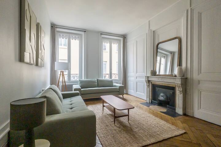 NOCNOC Le Babel – Super property in hyper centre gallery image 2