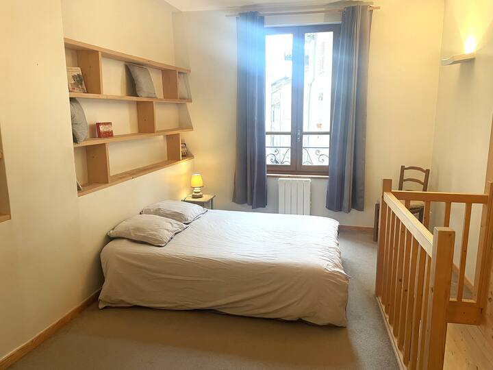 საძინებელი 1