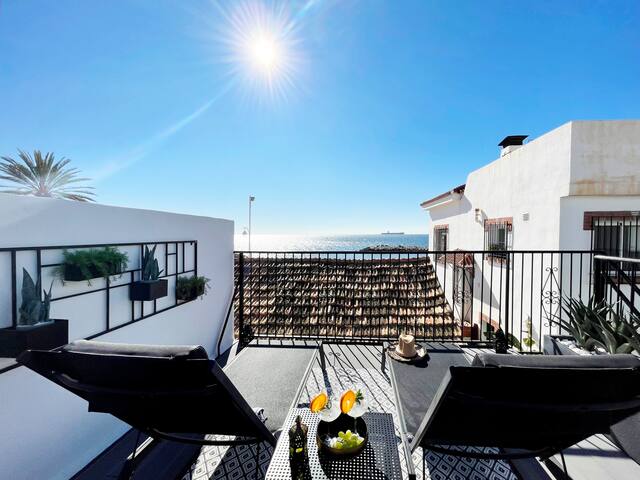 Málaga De Vacaciones managed Airbnb listing 2