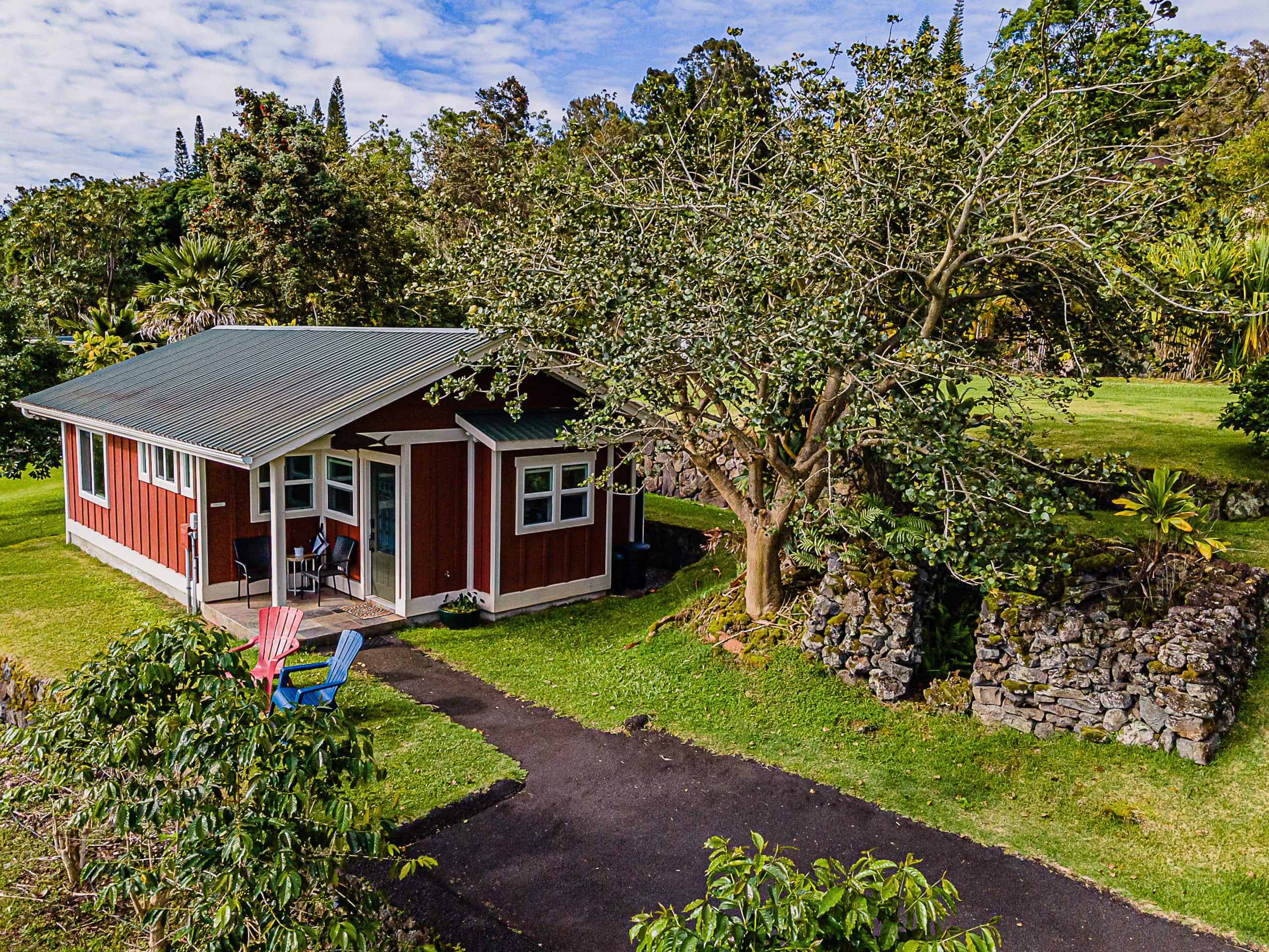 Radiant Ocean View Cottage on a Coffee Farm. Very Private. - Image 1