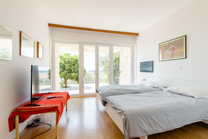 Schlafzimmer 2