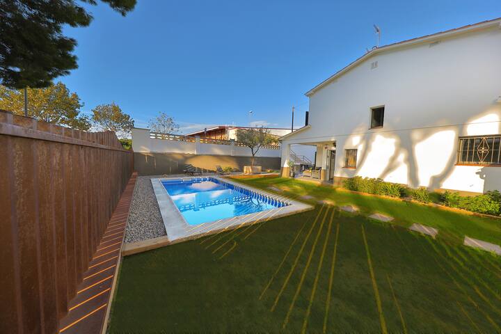 House Apartment L’Escala. Onyarapartment’s gallery image 3