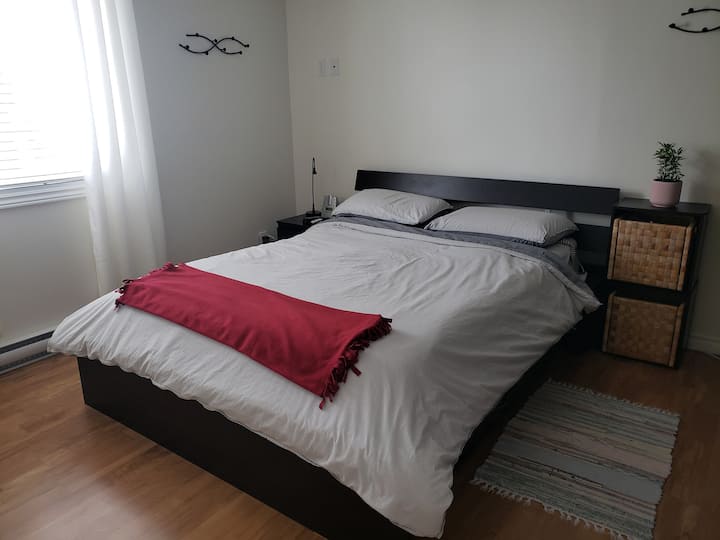 Quarto 3 com cama casal