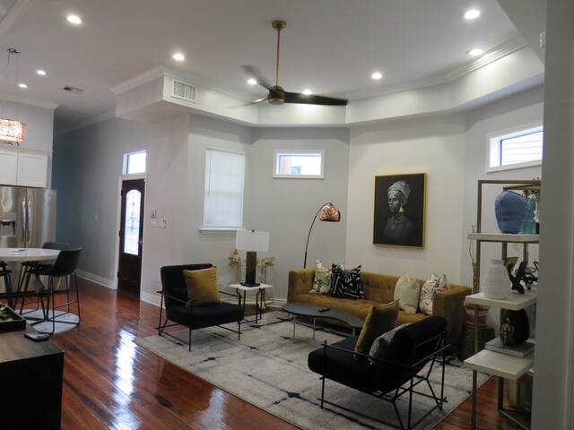 Superdome Lux Home gallery image 3