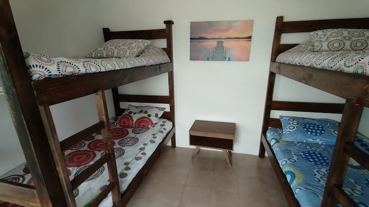 Habitación 5, Dos camarotes.