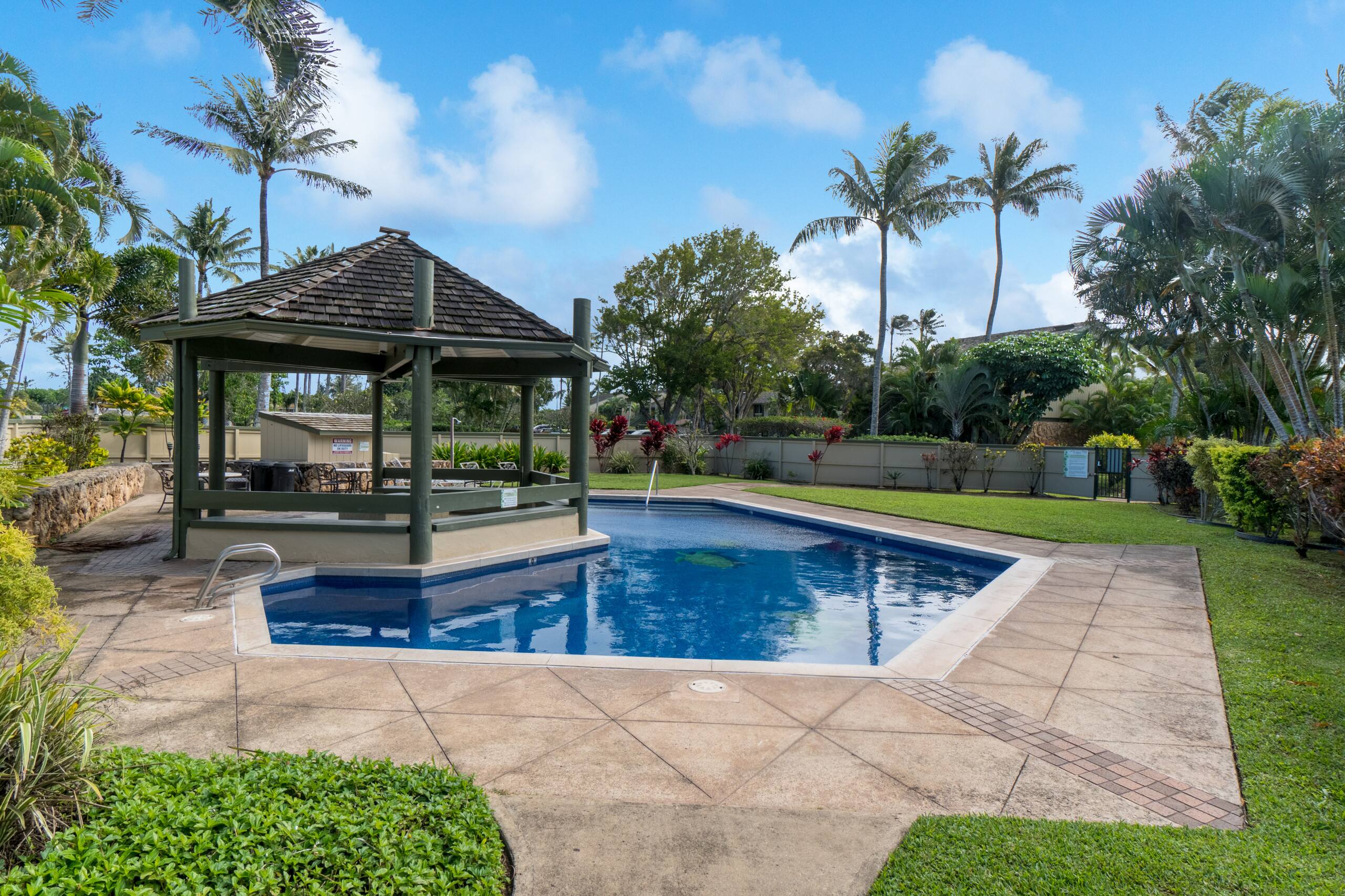 Turtle Bay Retreat: Boho Bliss on the North Shore - Image 11