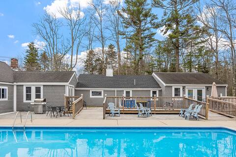 Kennebunk/Kennebunkport Beach House w/Pool!