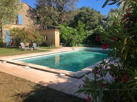 House "Next to the Pont" du Gard - Pool & River
