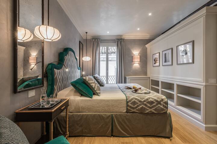 La Marchesa Exquisite Apartment in the Heart of Venice gallery image 3